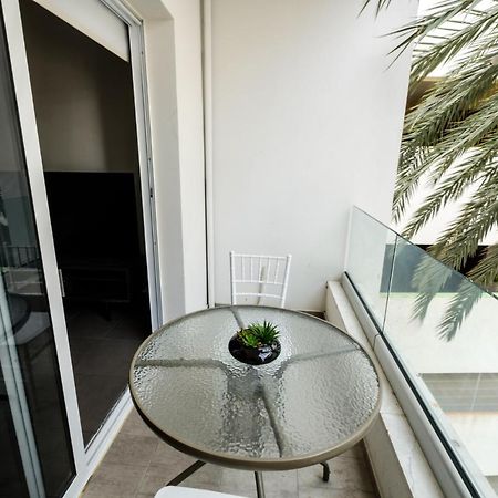 Spacious Studio Downtown ลาร์นาคา ภายนอก รูปภาพ